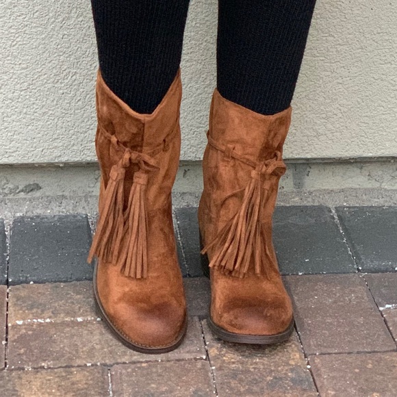 Boho Burnished Toe Wrap Around Chunky Heel Boots - Picture 5 of 7